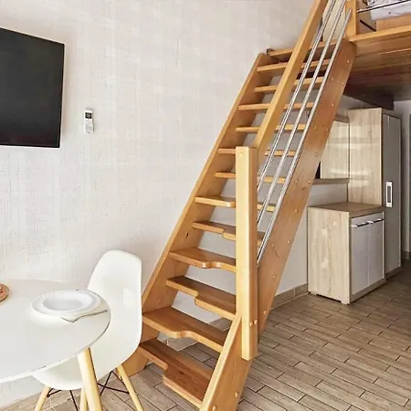 Holidayhomepl Slavia New S8 Z Antresola I Balkonem Przy Plazy 아파트 *